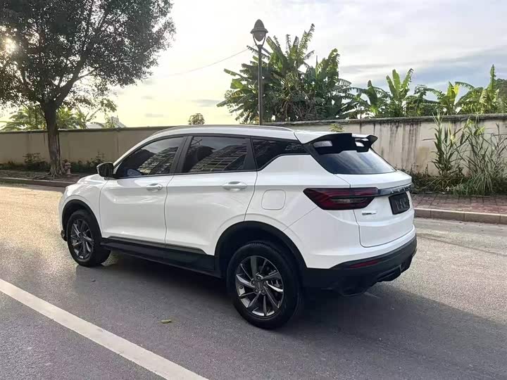 Фото 6 - Geely Coolray