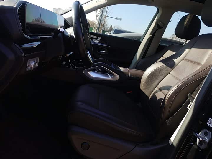 Фото 9 - Mercedes-Benz GLE-Class