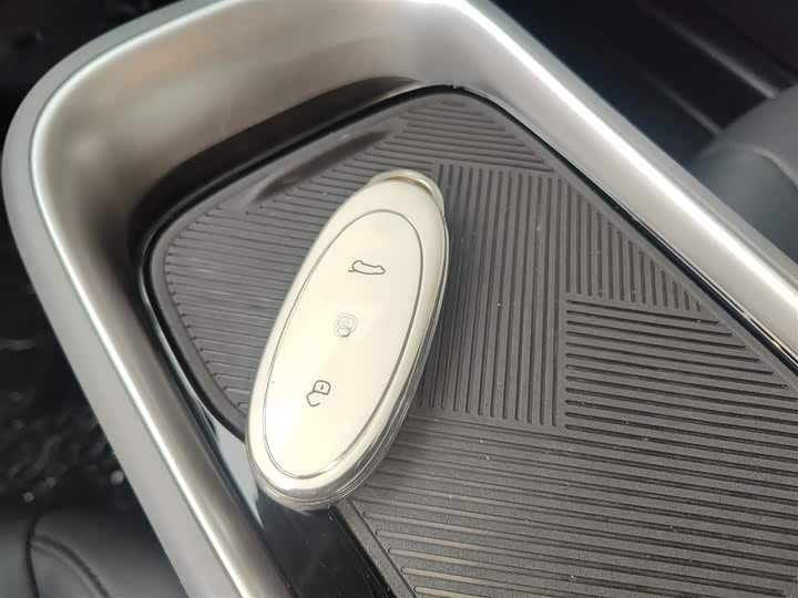 Фото 9 - Dongfeng Nammi 01