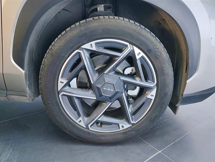 Фото 6 - GAC Aion V