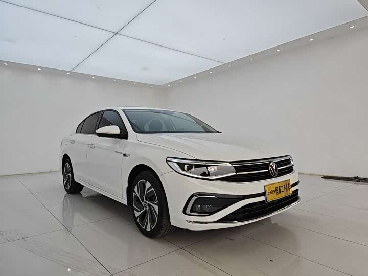 Фото 2 - Volkswagen Bora