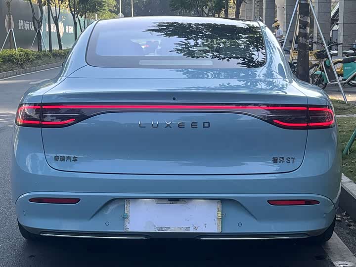 Фото 5 - Luxeed S7