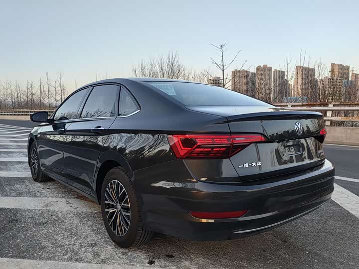 Фото 7 - Volkswagen Sagitar L