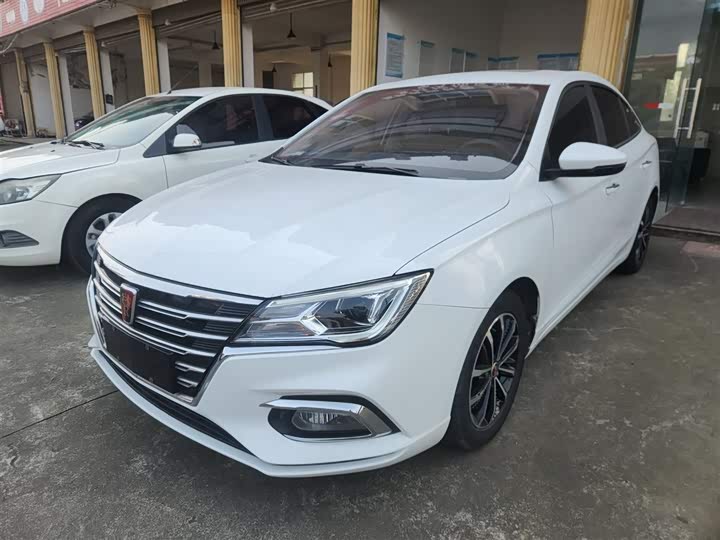 Фото 1 - Roewe i5