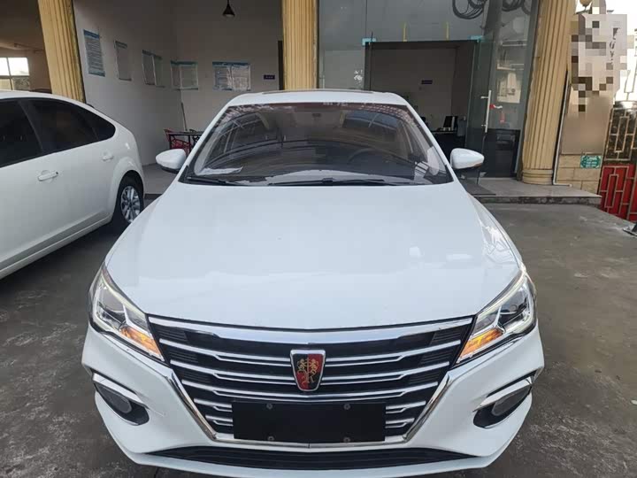 Фото 3 - Roewe i5