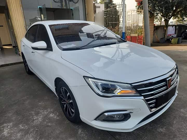 Фото 4 - Roewe i5