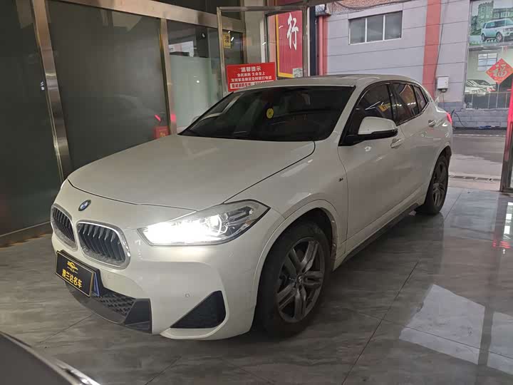 Фото 1 - BMW X2