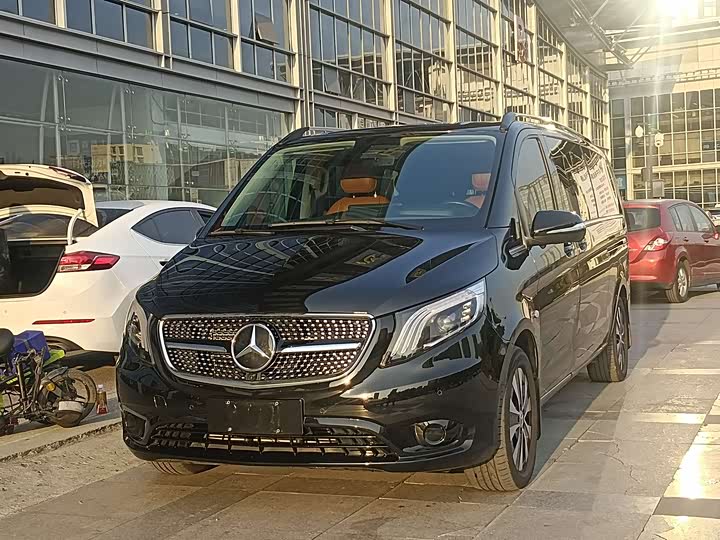 Фото 1 - Mercedes-Benz Vito