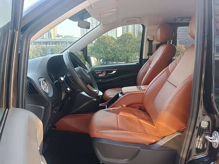 Фото 9 - Mercedes-Benz Vito