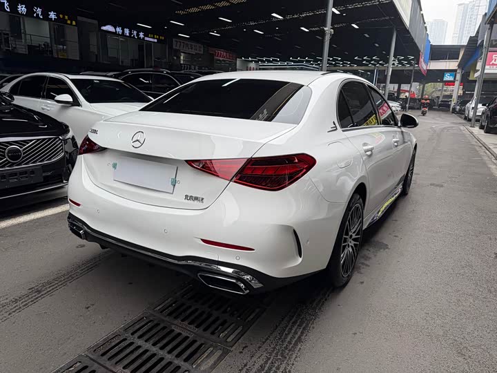 Фото 7 - Mercedes-Benz C-Class