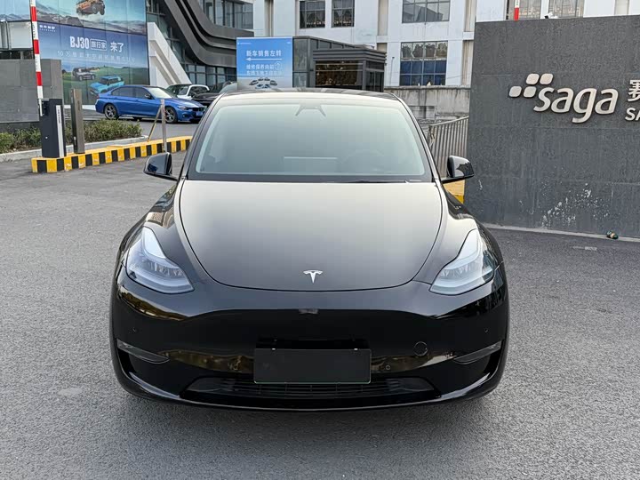 Фото 2 - Tesla Model Y