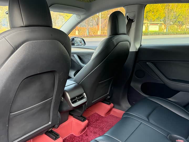 Фото 5 - Tesla Model Y