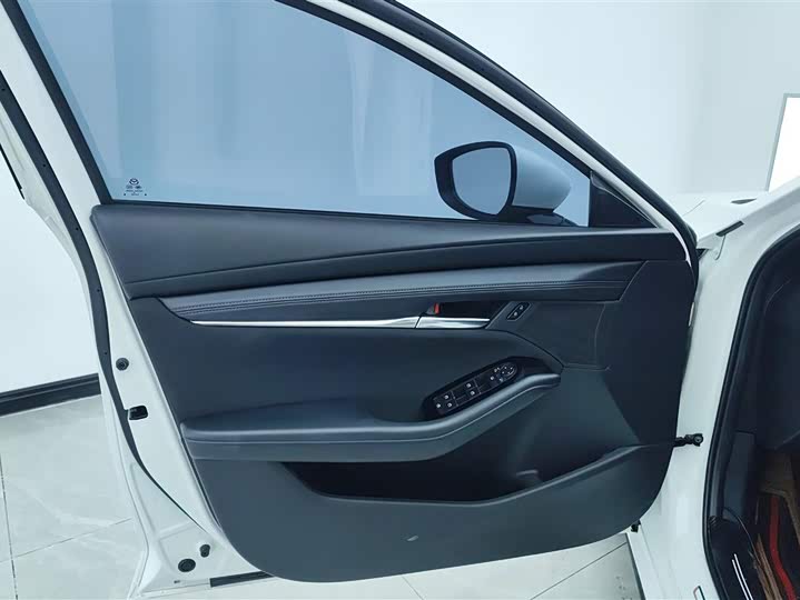 Фото 7 - Mazda 3 (Axela)