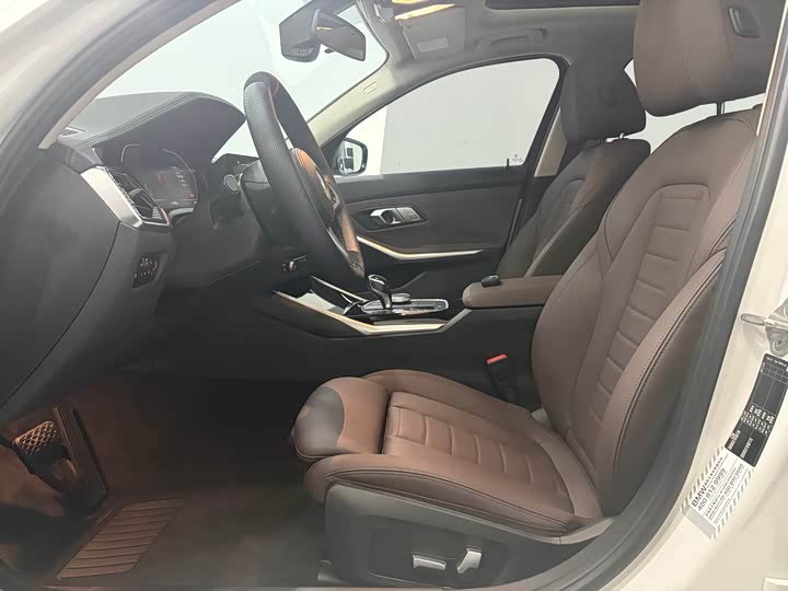 Фото 4 - BMW 3 Series