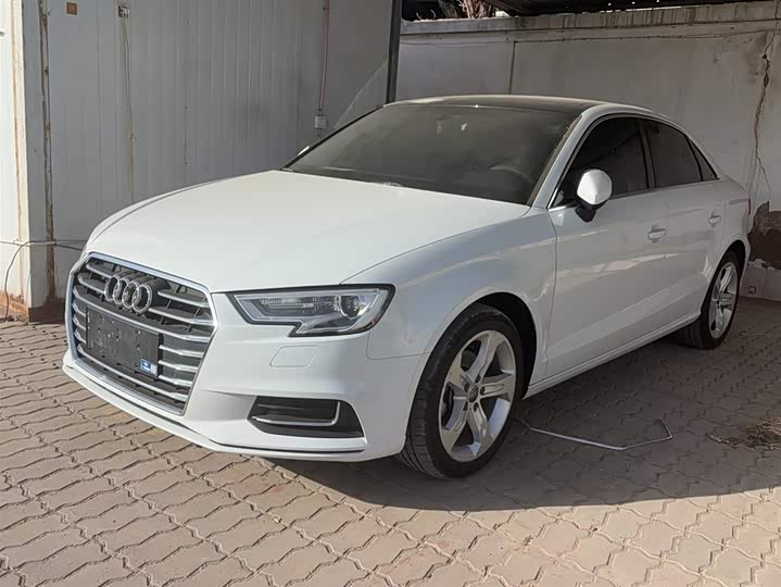 Фото 2 - Audi A3