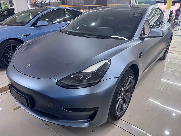 Фото 1 - Tesla Model 3