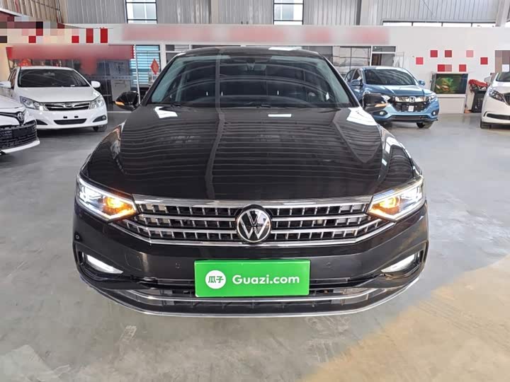 Фото 3 - Volkswagen Magotan