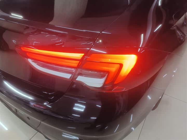 Фото 8 - Buick Regal