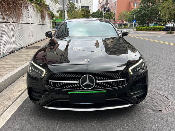 Фото 2 - Mercedes-Benz E-Class