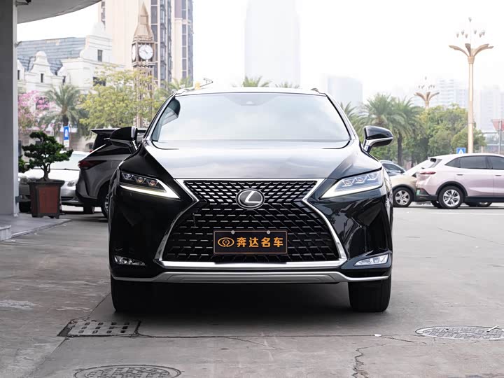 Фото 2 - Lexus RX