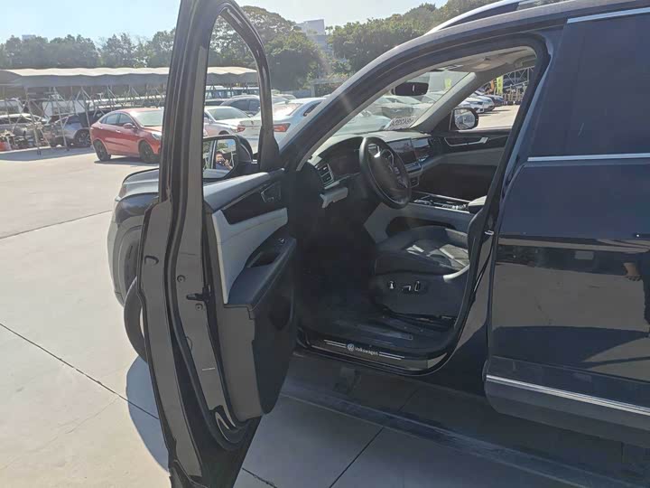 Фото 4 - Volkswagen Teramont Pro