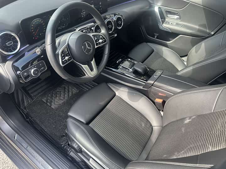 Фото 9 - Mercedes-Benz A-Class