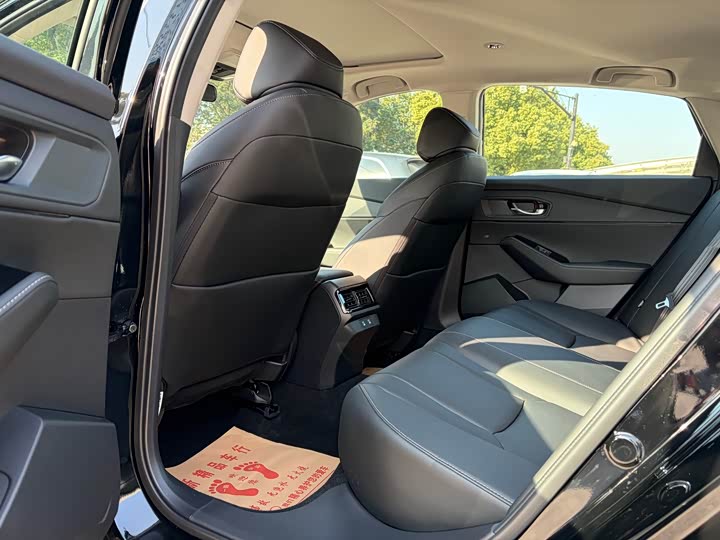 Фото 7 - Honda Inspire