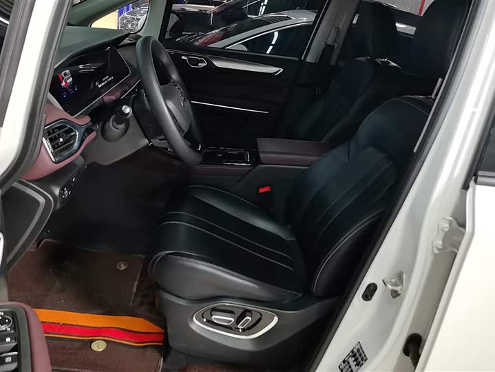 Фото 9 - GAC Trumpchi M6