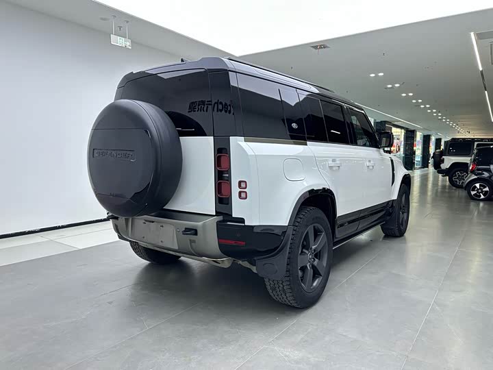 Фото 3 - Land Rover Defender