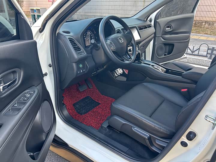 Фото 4 - Honda Vezel