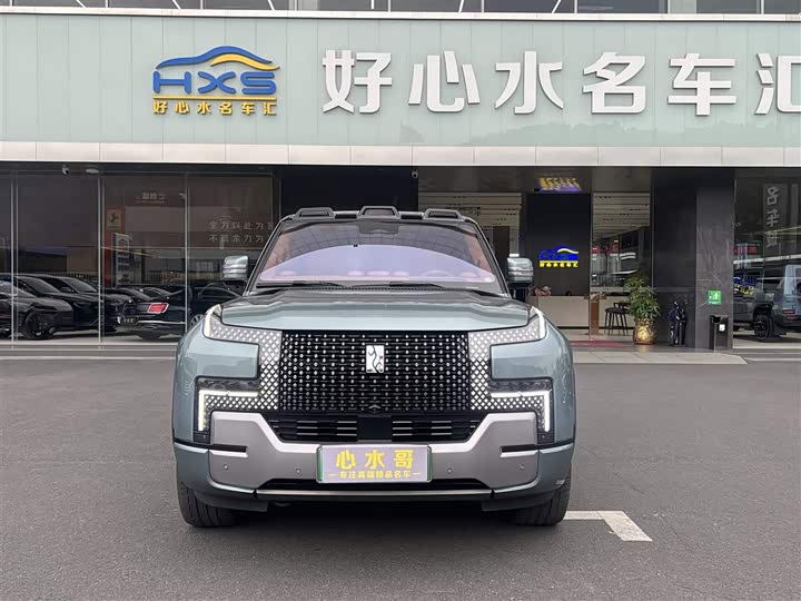 Фото 2 - BYD Yangwang U8