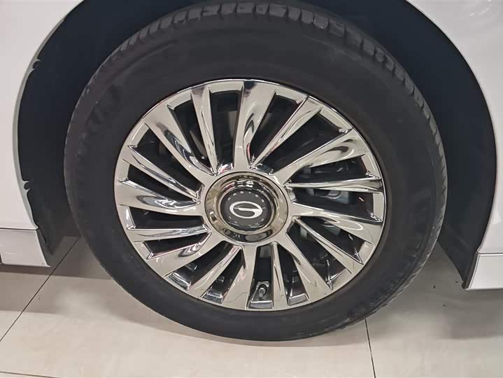 Фото 6 - GAC Trumpchi M8