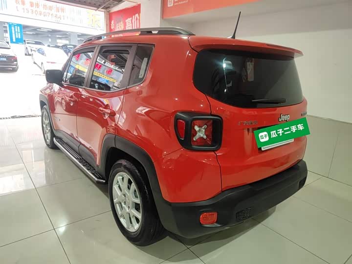 Фото 5 - Jeep Renegade