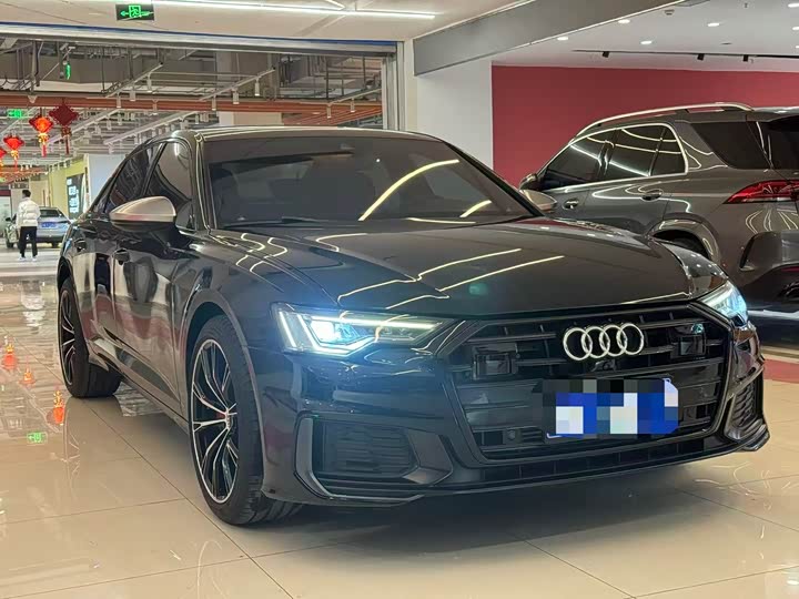 Фото 2 - Audi A6L