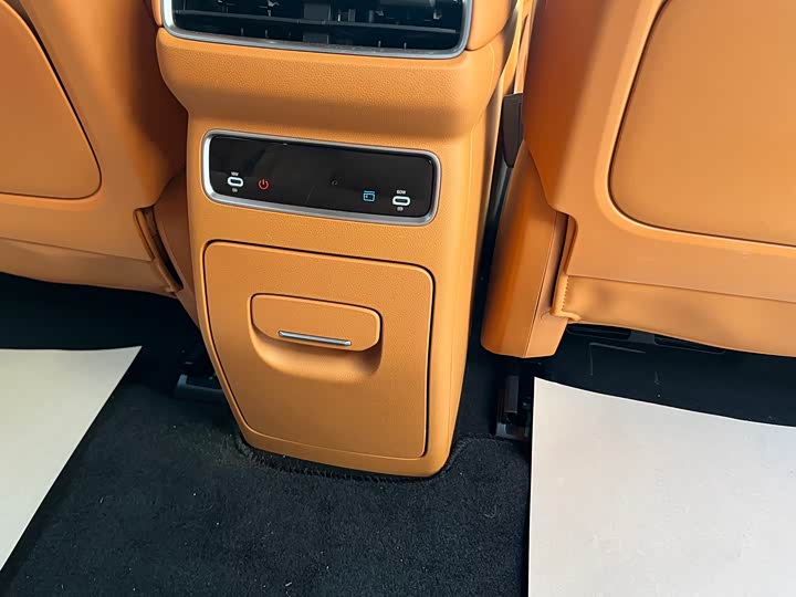 Фото 8 - Dongfeng Yipai eπ 008