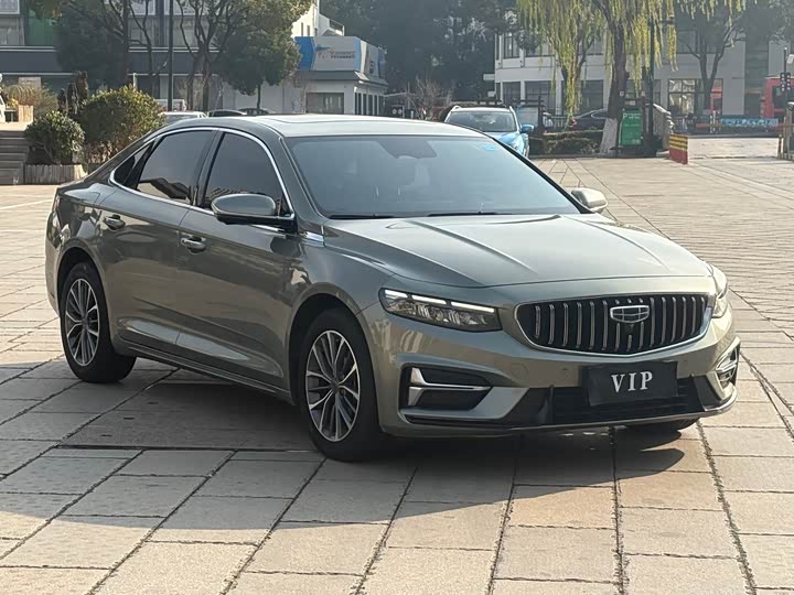 Фото 3 - Geely Preface