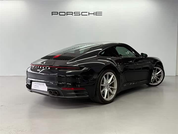 Фото 4 - Porsche 911