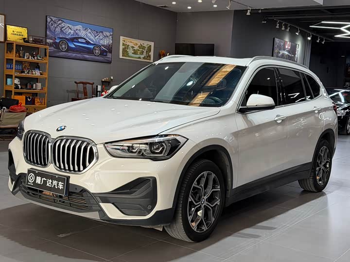 Фото 1 - BMW X1