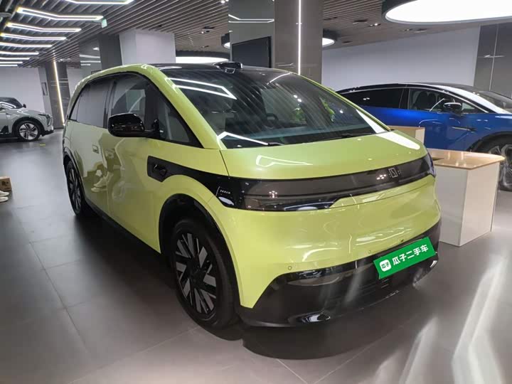 Фото 4 - Zeekr Mix