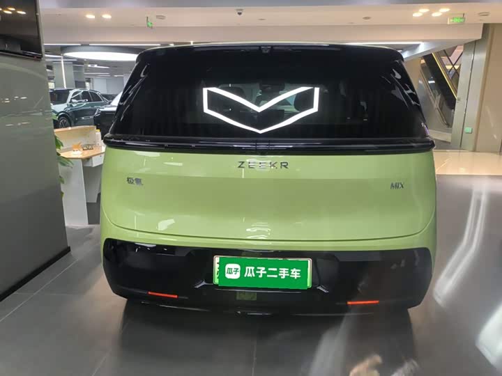 Фото 6 - Zeekr Mix