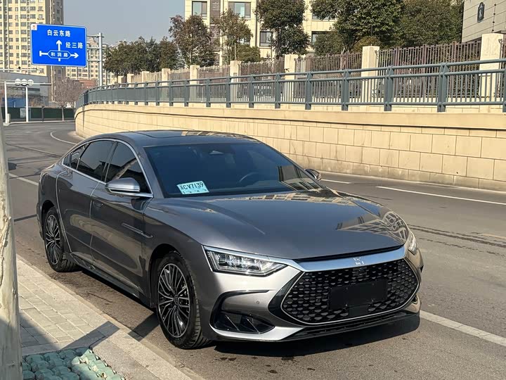 Фото 3 - BYD Han