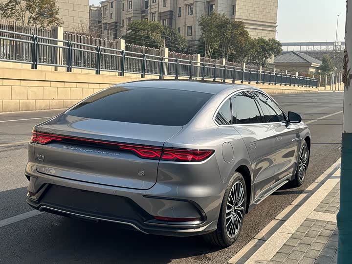 Фото 6 - BYD Han