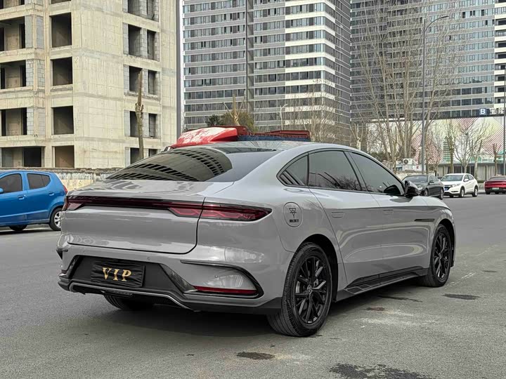 Фото 6 - BYD Han