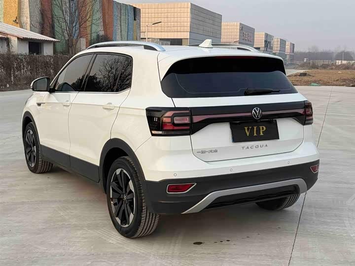 Фото 4 - Volkswagen Tacqua