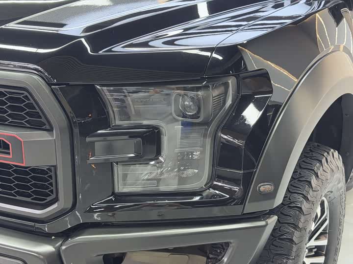 Фото 5 - Ford F-150 Raptor