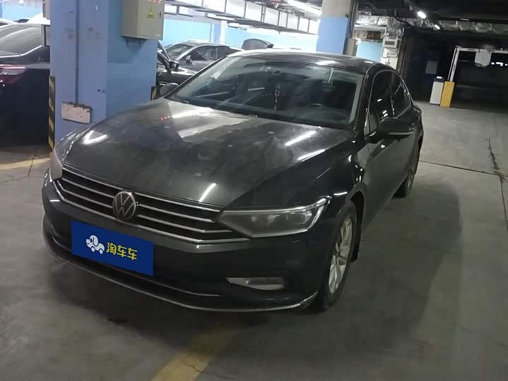 Фото 1 - Volkswagen Magotan