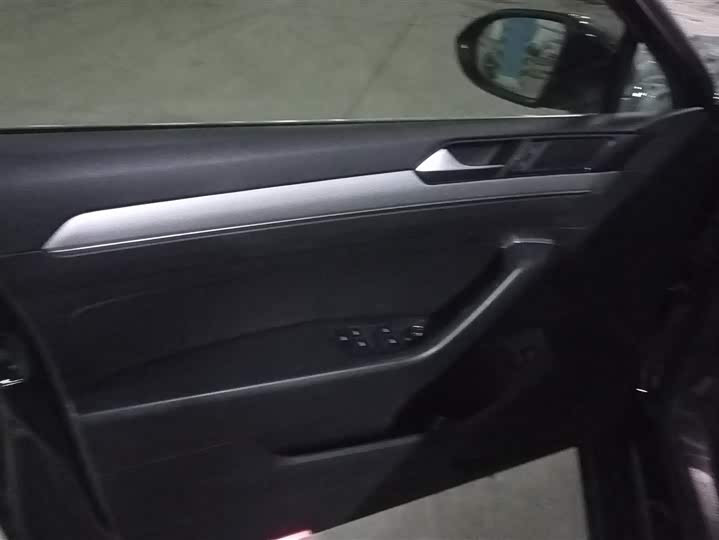 Фото 7 - Volkswagen Magotan