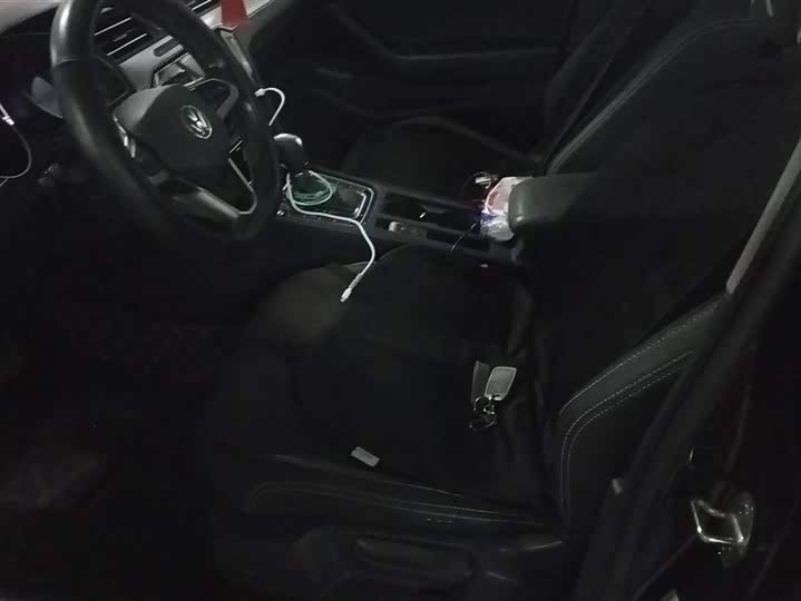 Фото 8 - Volkswagen Magotan