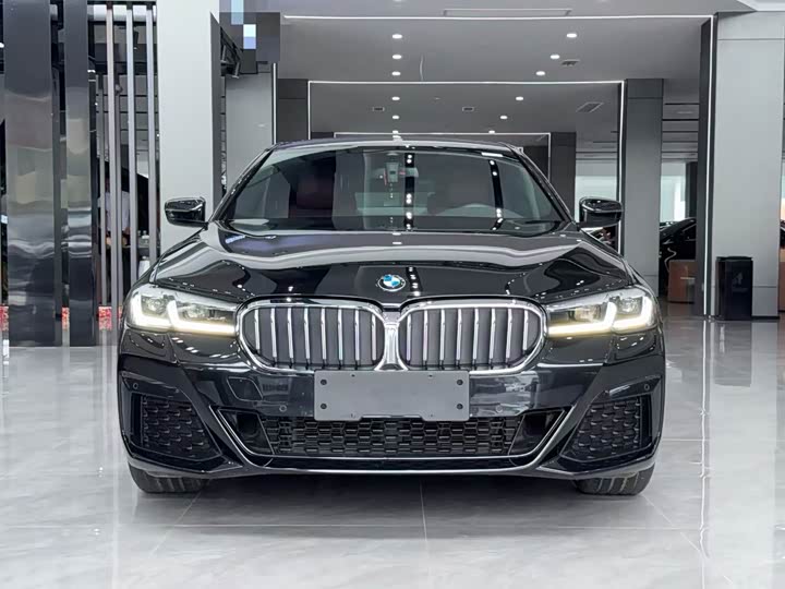 Фото 2 - BMW 5 Series