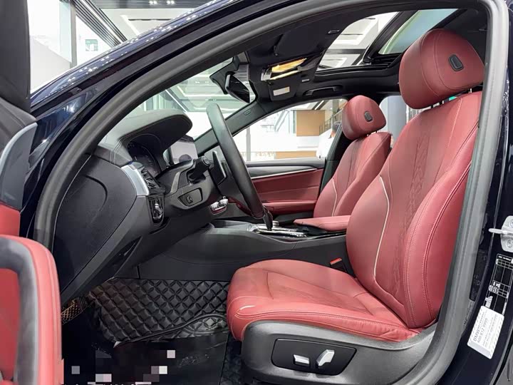 Фото 4 - BMW 5 Series